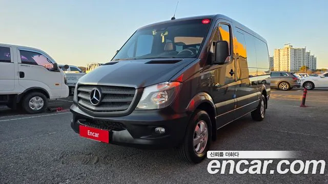 Mercedes-Benz Sprinter 2017 — photo 1
