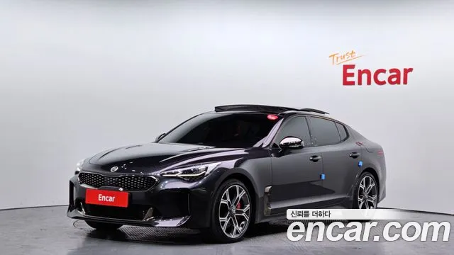Kia Stinger 2018 — photo 1
