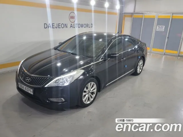 Hyundai Grandeur 2012 — photo 1