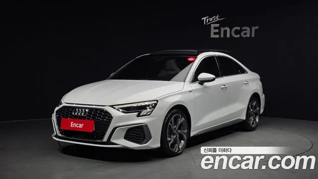 Audi A3 2022 — photo 1