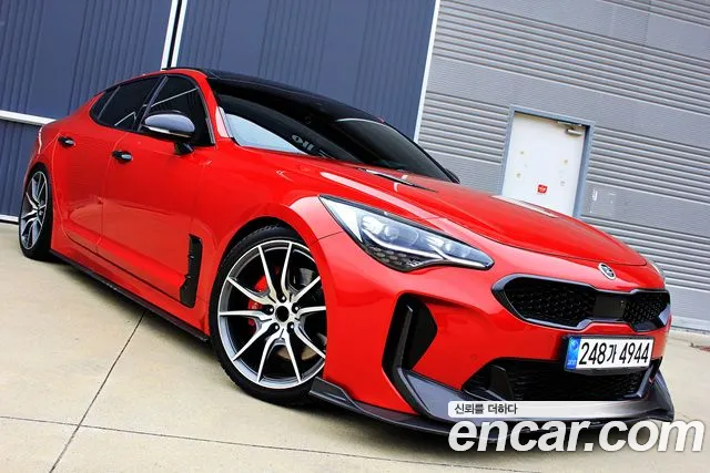 Kia Stinger 2018 — photo 1