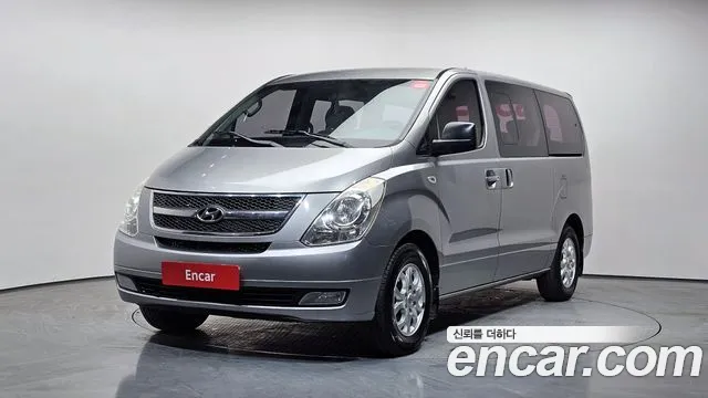 Hyundai Starex 2013 — photo 1