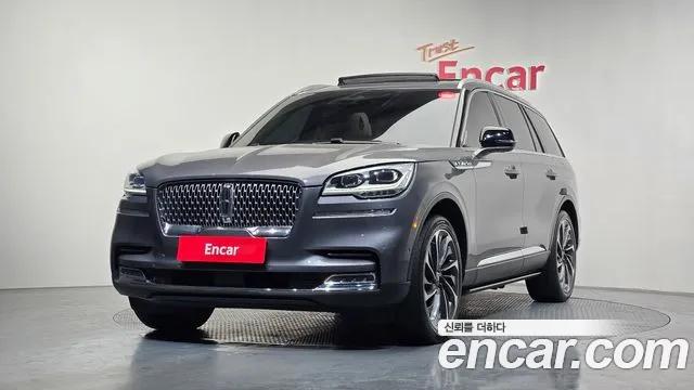 Lincoln Aviator 2023 — photo 1
