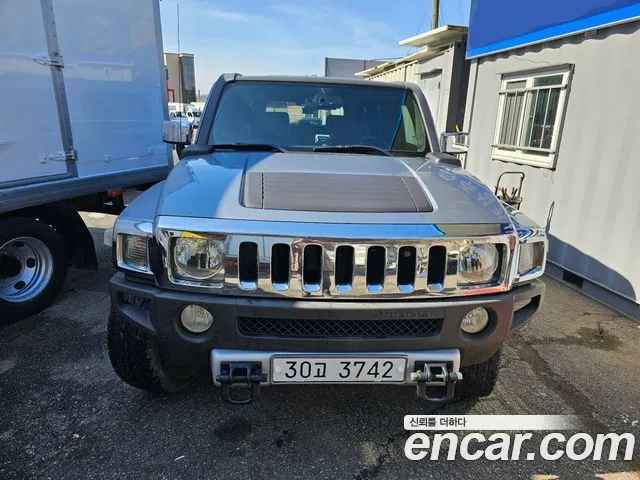 Hummer H3 2008 — photo 1