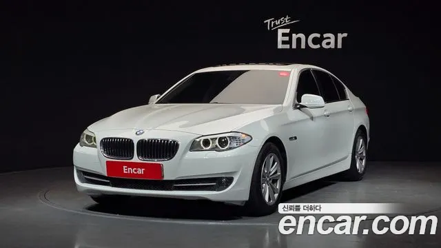 BMW 5-Series 2012 — photo 1