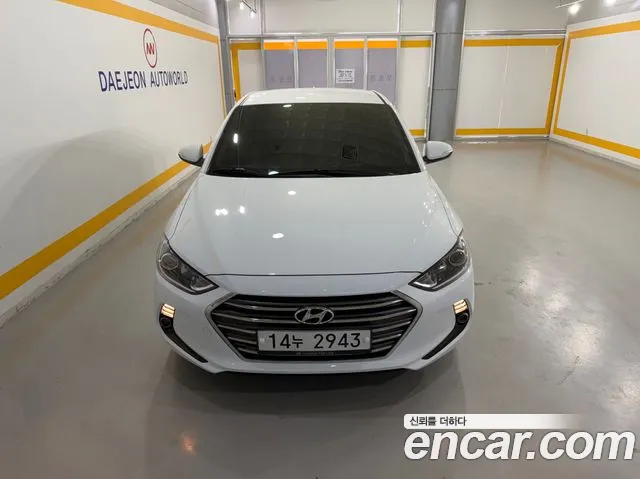 Hyundai AVANTE 2018 — photo 1
