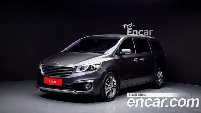 Kia Canival 2018 — photo 1
