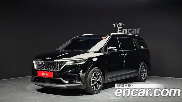 Kia Canival 2023 — photo 1