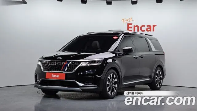 Kia Canival 2021 — photo 1