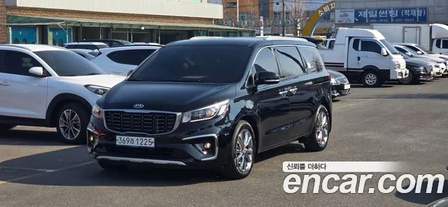 Kia Canival 2020 — photo 1