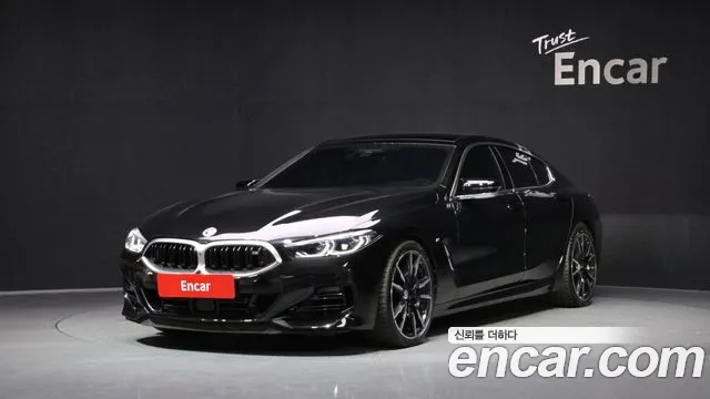 BMW 8-Series 2023 — photo 1
