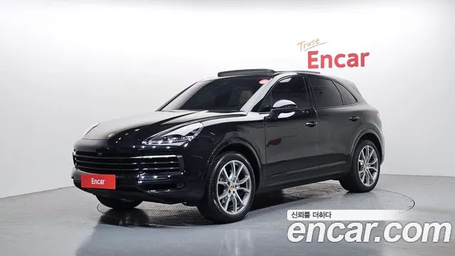Porsche Cayenne 2021 — photo 1