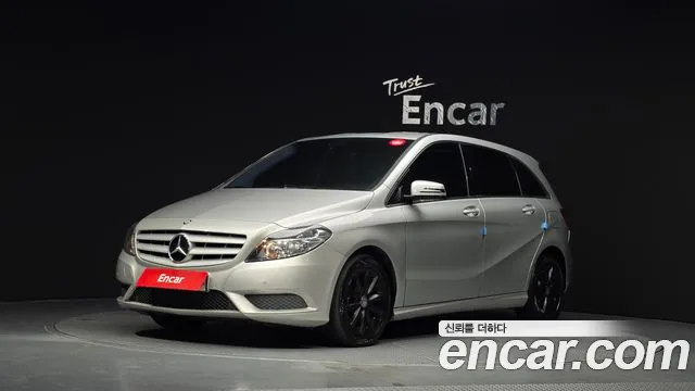 Mercedes-Benz B-Class 2013 — photo 1