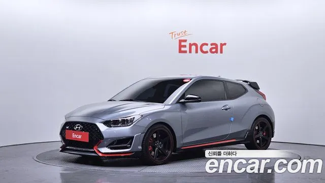 Hyundai Veloster 2019 — photo 1