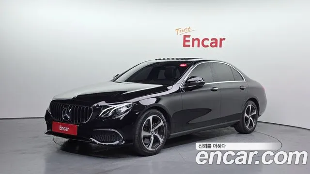 Mercedes-Benz E-Class 2020 — photo 1