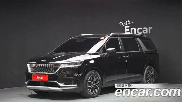 Kia Canival 2021 — photo 1