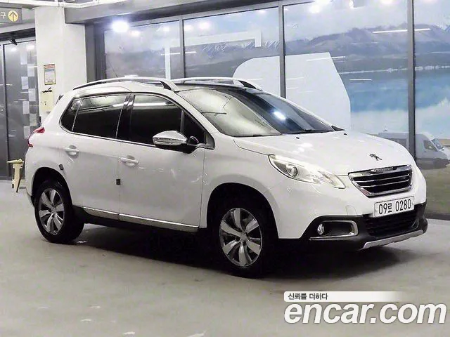 Peugeot 2008 2015 — photo 1