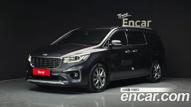 Kia Canival 2019 — photo 1