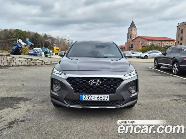 Hyundai Santafe 2019 — photo 1