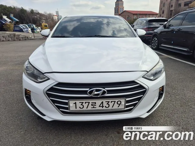Hyundai AVANTE 2018 — photo 1