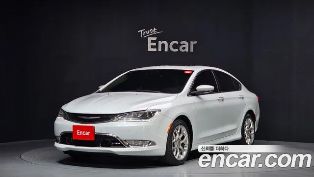 Chrysler 200 2015 — photo 1