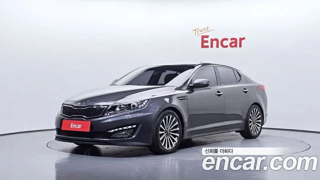 Kia K5 2011 — photo 1