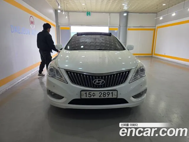 Hyundai Grandeur 2014 — photo 1
