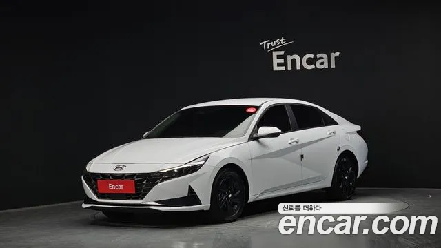 Hyundai AVANTE 2023 — photo 1