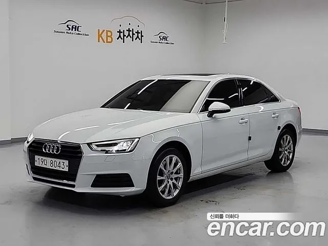 Audi A4 2018 — photo 1