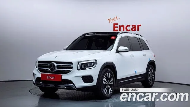 Mercedes-Benz GLB-Class 2021 — photo 1