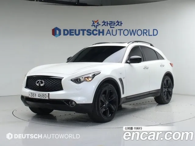 Infiniti QX70 2017 — photo 1