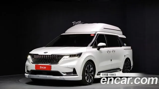 Kia Canival 2021 — photo 1