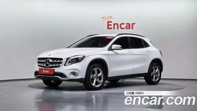 Mercedes-Benz GLA-Class 2019 — photo 1