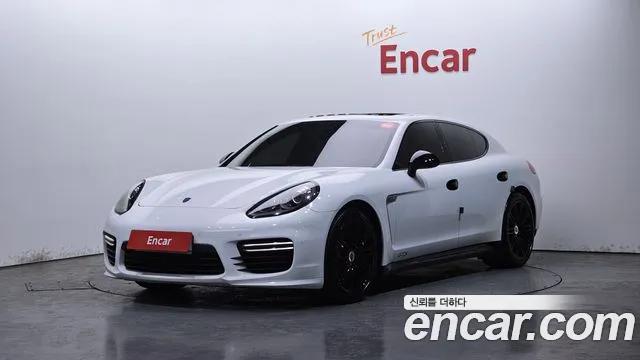 Porsche Panamera 2015 — photo 1