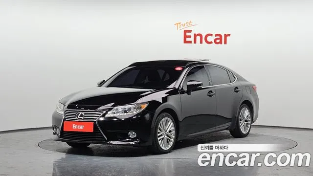 Lexus ES 2013 — photo 1