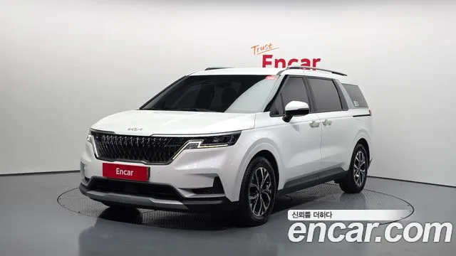 Kia Canival 2022 — photo 1