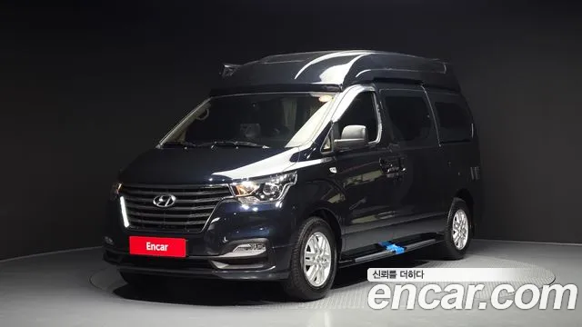 Hyundai Starex 2021 — photo 1