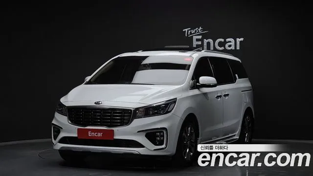 Kia Canival 2019 — photo 1