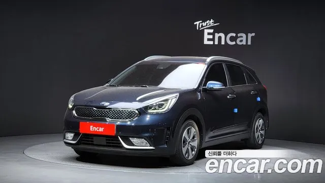 Kia Niro 2019 — photo 1