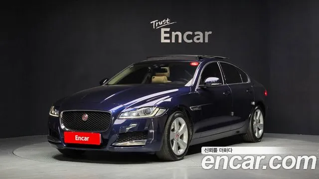 Jaguar XF 2017 — photo 1