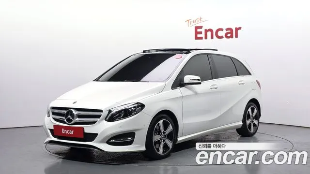 Mercedes-Benz B-Class 2018 — photo 1