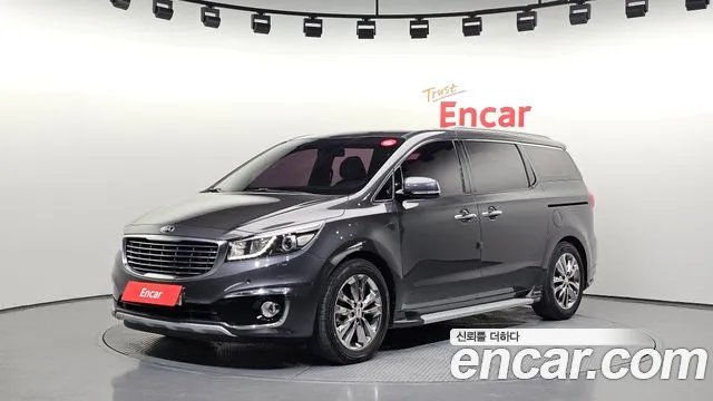 Kia Canival 2018 — photo 1