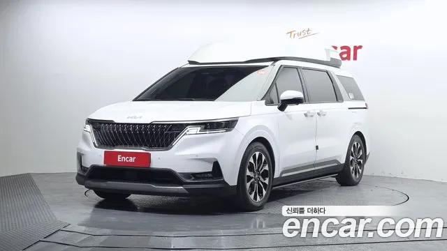 Kia Canival 2022 — photo 1
