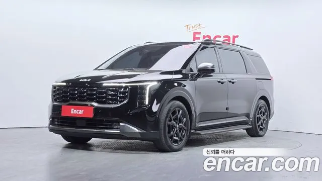 Kia Canival 2025 — photo 1
