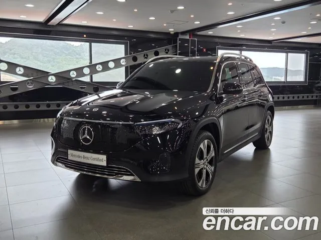 Mercedes-Benz EQB 2026 — photo 1