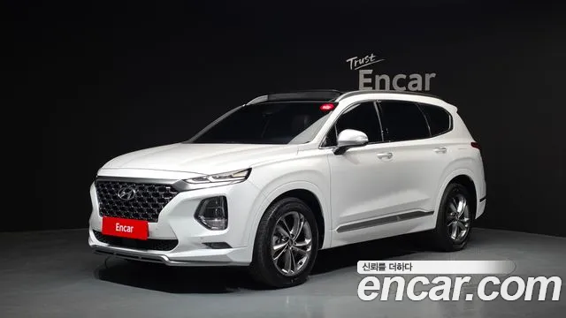 Hyundai Santafe 2019 — photo 1