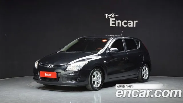 Hyundai i30 2010 — photo 1