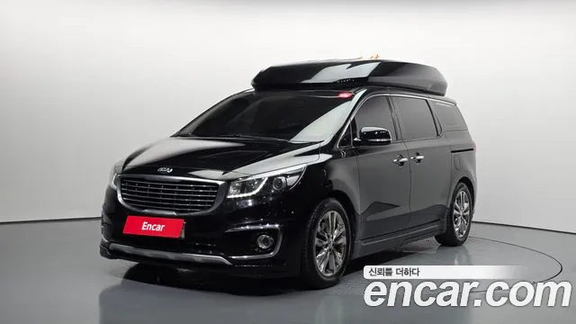 Kia Canival 2017 — photo 1