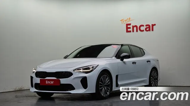 Kia Stinger 2018 — photo 1