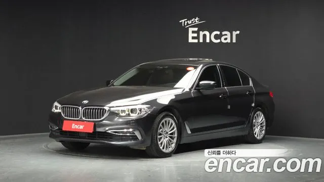 BMW 5-Series 2020 — photo 1
